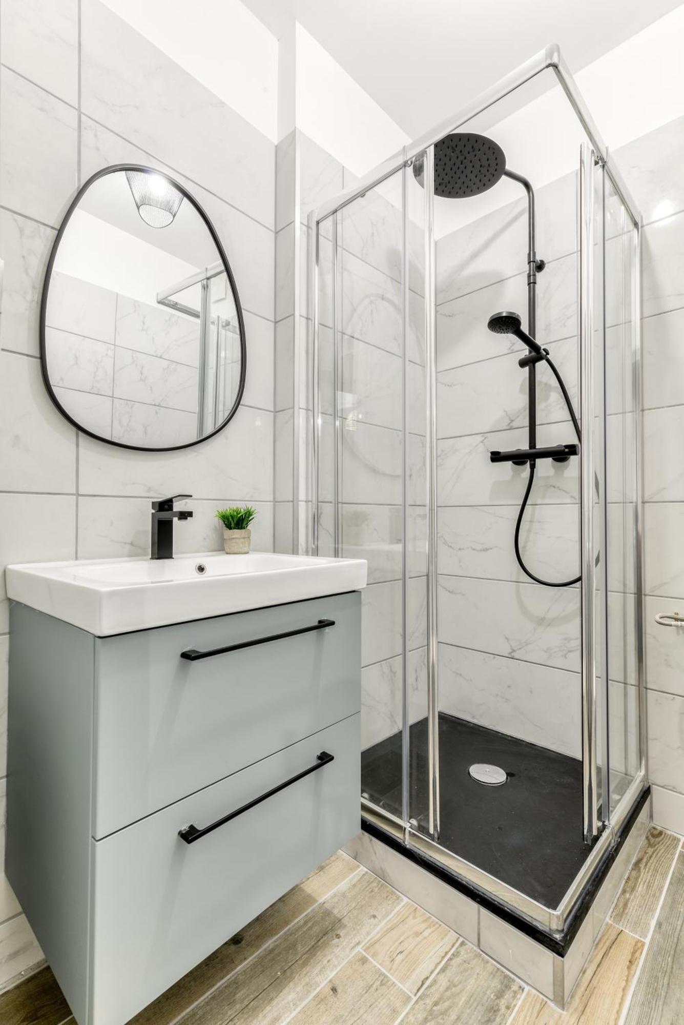 El Balneo - Wifi - - A Pied - Netflix - Parking Apartment