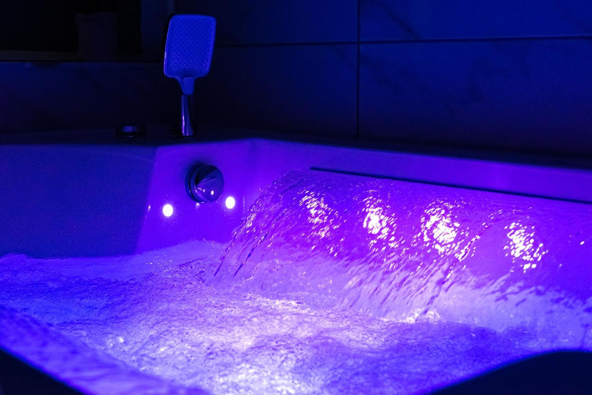 El Balneo - Wifi - - A Pied - Netflix - Parking Apartment *