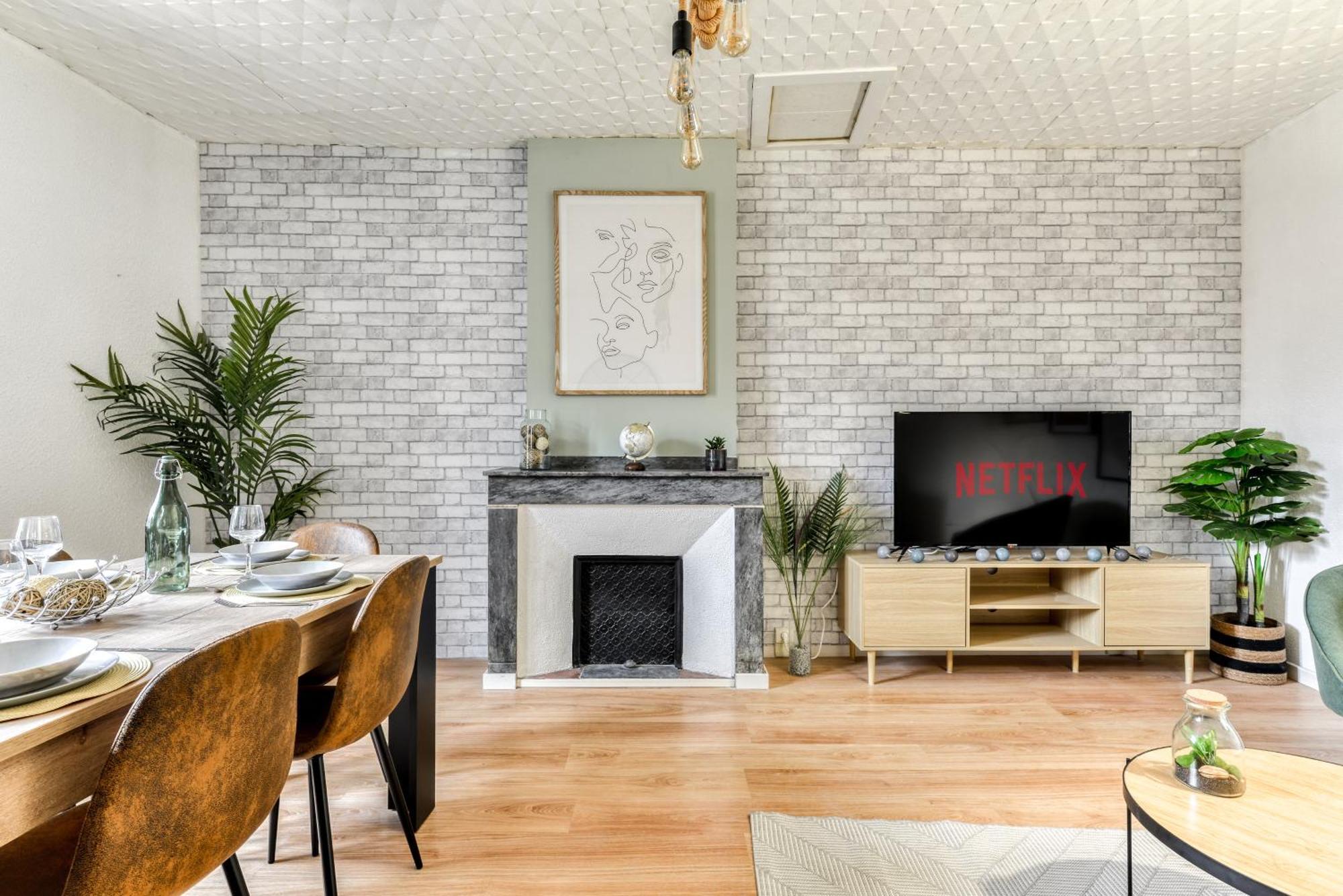 Apartment El Balneo - Wifi - - A Pied - Netflix - Parking *
